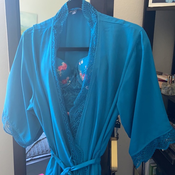 🆕INC Lace Trim Short Robe in Turkish Tile, Sz Sm - Picture 10 of 13